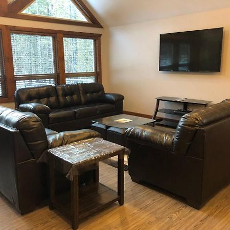 Villa Wolf Den Valemount Esterno foto