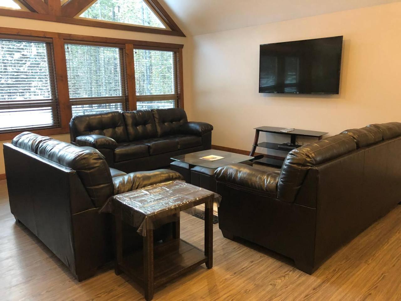 Villa Wolf Den Valemount Esterno foto